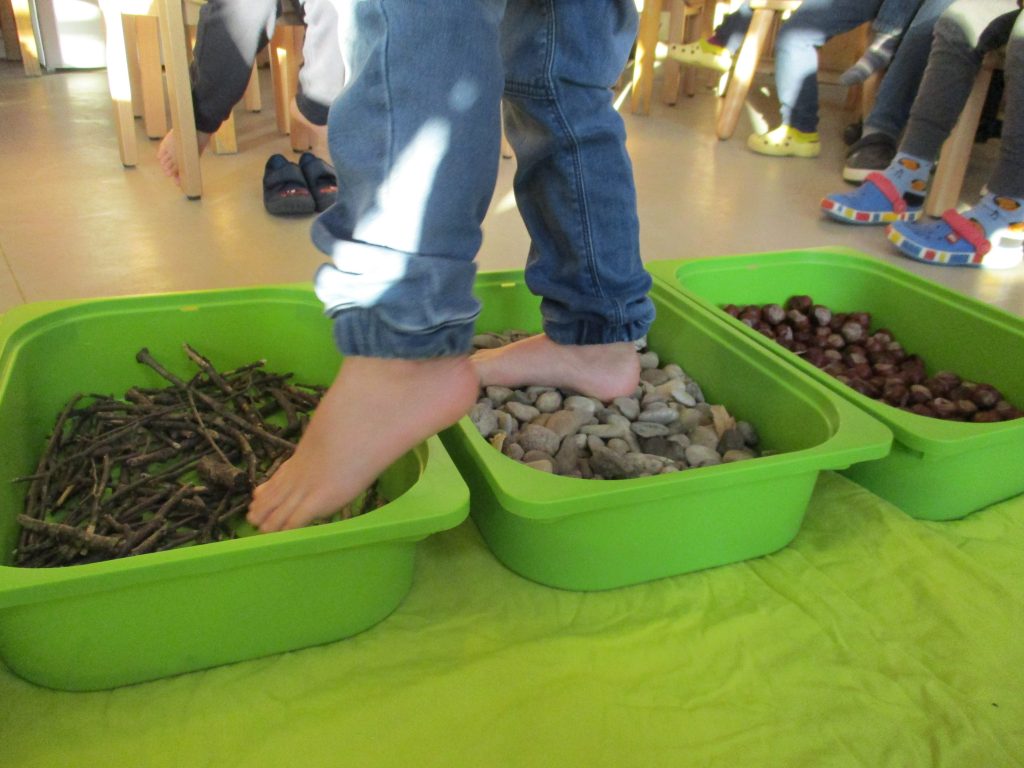 Barfuß-Parcour – Kindergarten – Am Bremig